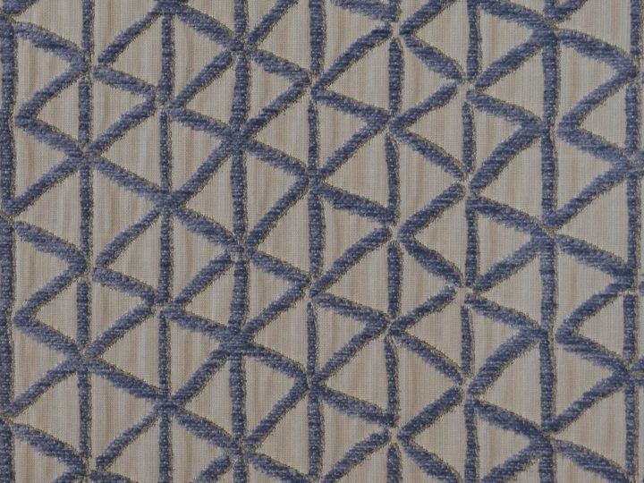 Triangle 48746-018