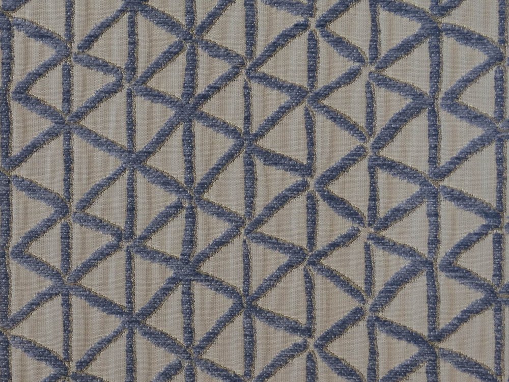 Triangle 48746-018
